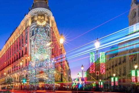 Madrid: Christmas Lights Private Tuk-Tuk Tour Madrid: Christmas Lights Private Tour / 45 Minutes