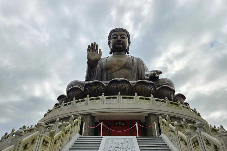 Hong Kong: Lantau Island & Tai O Private Tour with Pickup