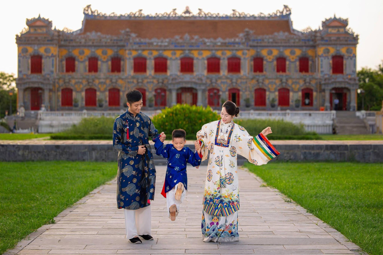 Hue: Photoshoot at Imperial City and Riverside Paths