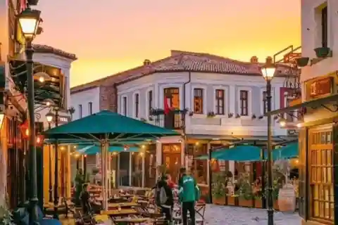 KORCA - ALBANIEN - 17. AUGUST 2025 BIERFEST UND KULTURTOUR