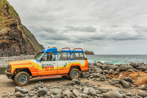 Funchal: Förtrollade terrasser, Porto do Moniz &amp; Fanal 4WD-turDelad tur