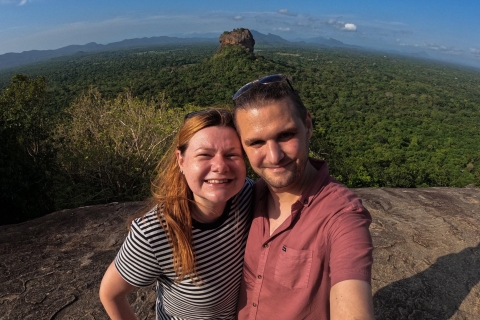 Colombo: desde la Roca de Pidurangala y excursión de un día al Safari de MinneriyaDesde Colombo: Excursión de un día a la Roca de Pidurangala y al Safari de Minneriya