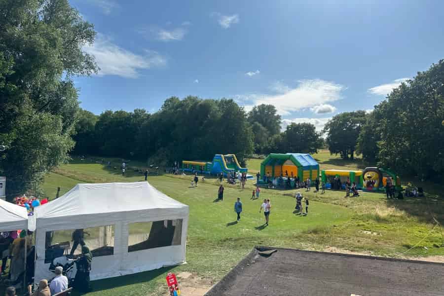 London: Eintrittskarte für das Junior Inflatable Land. Foto: GetYourGuide London: Eintrittskarte für das Junior Inflatable Land. Foto: GetYourGuide