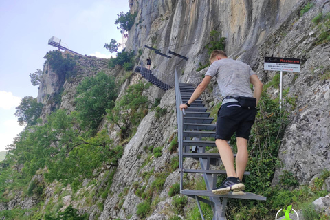 Desde Tirana : Excursión de un día al lago Bovilla y la montaña GamtiDesde Tirana : Excursión de un día al lago Bovilla y al monte Gamti