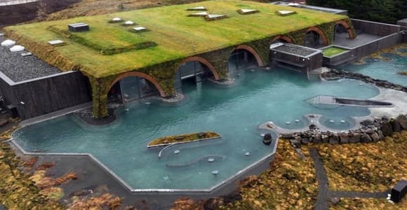 Reykjavík: Golden Circle & Laugarás Lagoon Small Group Tour
