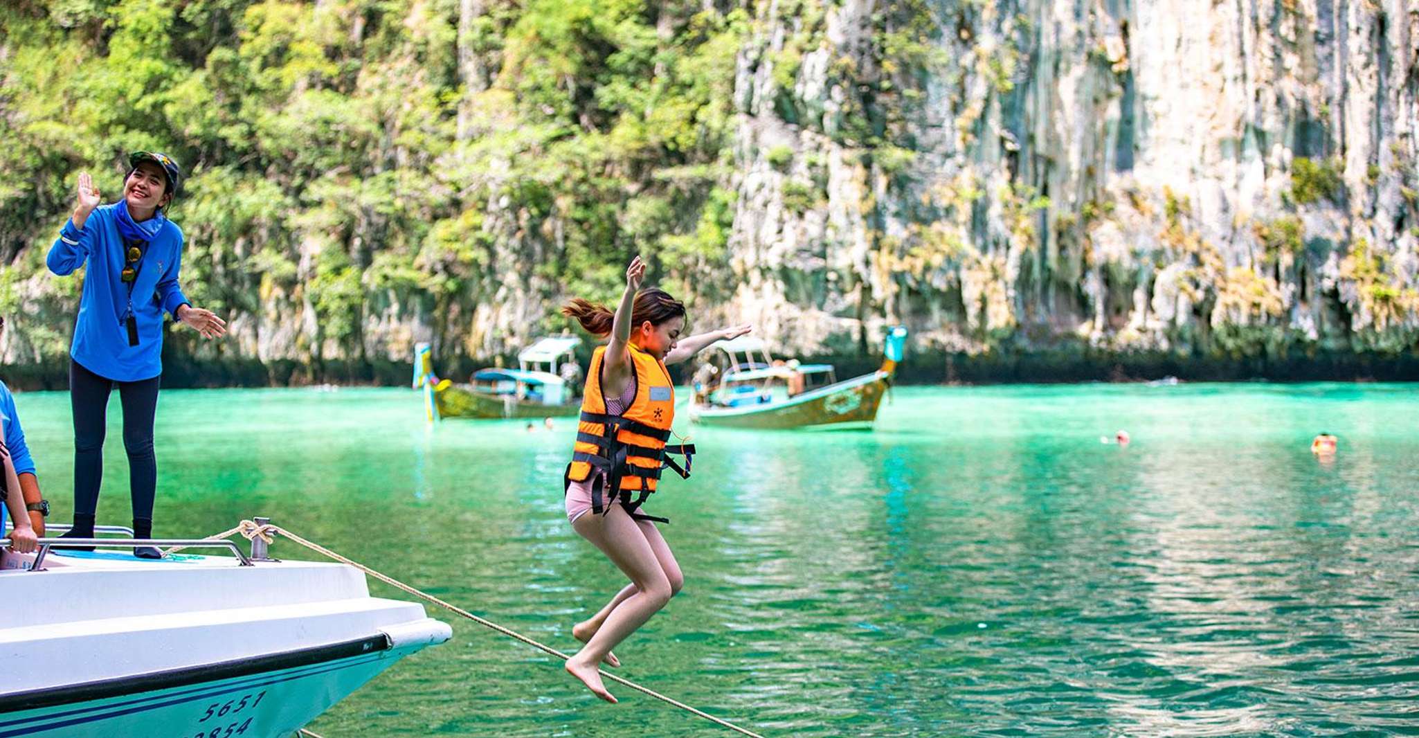 Von Phuket, Phi Phi, Maya Bay, & Khai Inseln Premium-Reise - Hizvo