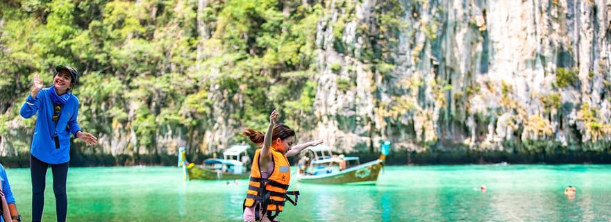 Phuket : Excursion détendue de plongée en apnée sur les plages des îles Phi Phi et Khai