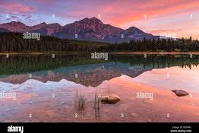 Guided Tour of 7 Lakes in Banff and Yoho National Parks