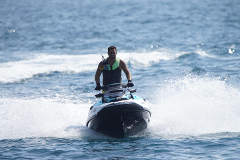 Barcelona: Jetskiverhuur (Geen rijbewijs nodig)Jet Ski verhuur voor 30 minuten