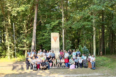 Berlin: Historical Tour along the Death March Path with Car