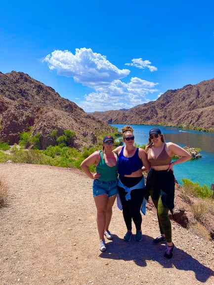 Willow Beach: 5 Coves &amp; 2 Caves Emerald Cave Kayaking Tour