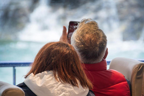 De Ålesund: Passeio de barco de ida e volta ao Geirangerfjord