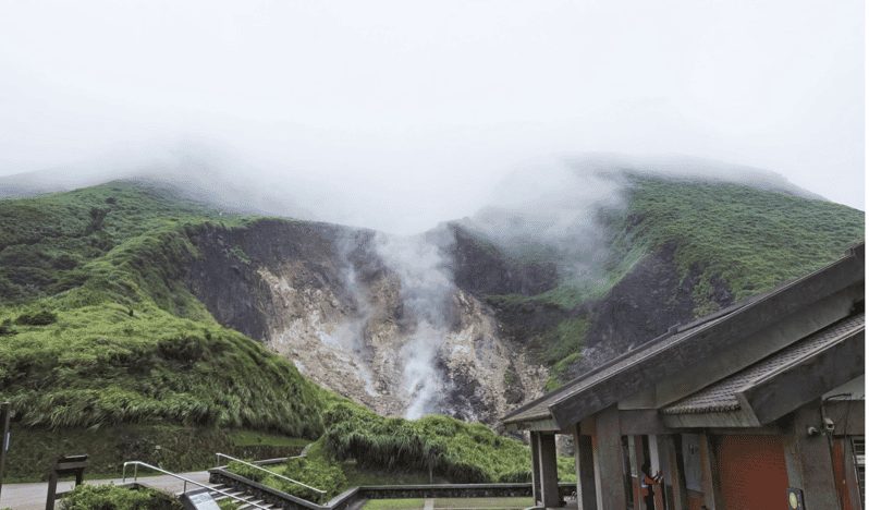 Yangmingshan & Beitou Geothermal Wonders Day Tour