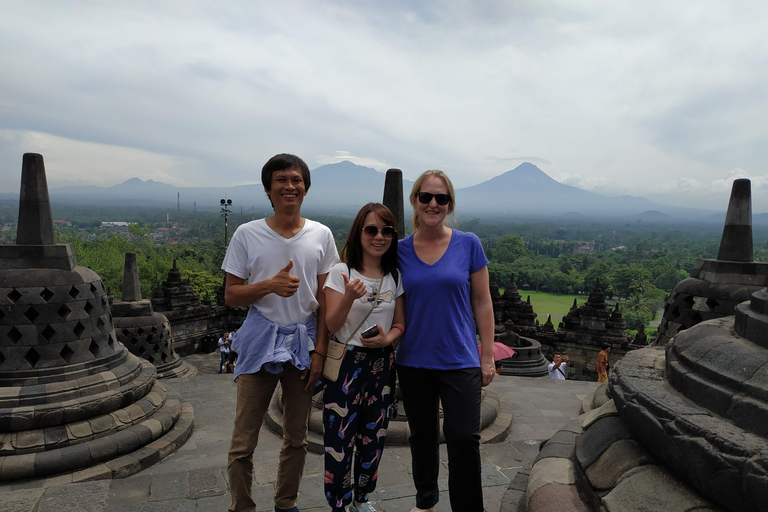 Tour in jeep del Tempio di Borobudur Merapi e del Tempio di PrambananTempio di Borobudur-Merapi in jeep-Tempio di Prambanan