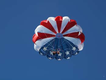 Clearwater Beach: Chute Em Up Parasailing Adventure