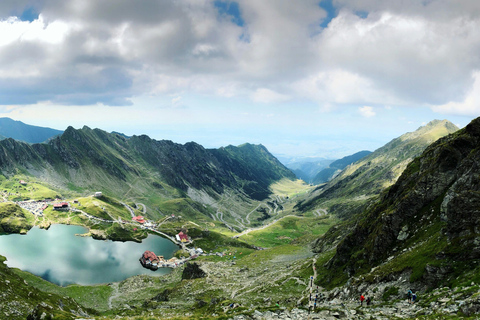 Bucharest: Curtea de Arges & Transfagarasan Day Trip