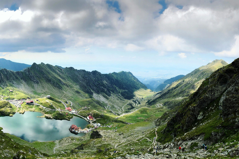 Bucharest: Curtea de Arges & Transfagarasan Day Trip