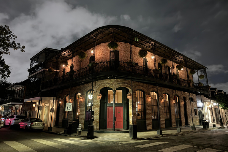 New Orleans: Festive French Quarter Frights Walking Tour
