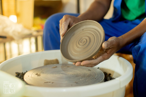 Accra: Pottery Making Workshop with Local Artists