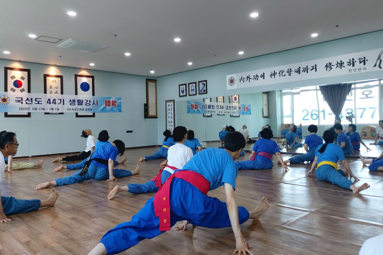 Seoul: Experience Traditional Korean Mind & Body Healing