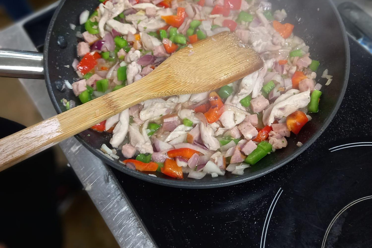 Brisbane: Spanish Tapas and Paella Cooking Class with Meal