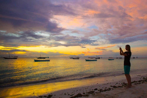 Desde Nungwi Crucero en dhow al atardecerExperiencia al atardecer en Zanzíbar