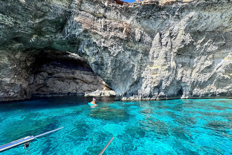Half Day Ultimate Yacht Experience to Comino