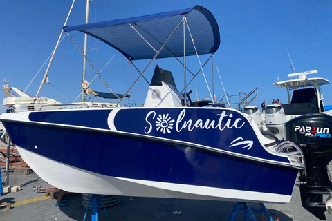 ماربيا: تأجير قوارب بدون ترخيص لمشاهدة الدلافينإيجار لمدة 30 دقيقة