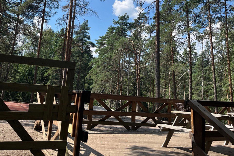 赫尔辛基：国家公园之旅含驯鹿农场探访赫尔辛基：国家公园之旅，含驯鹿农场参观