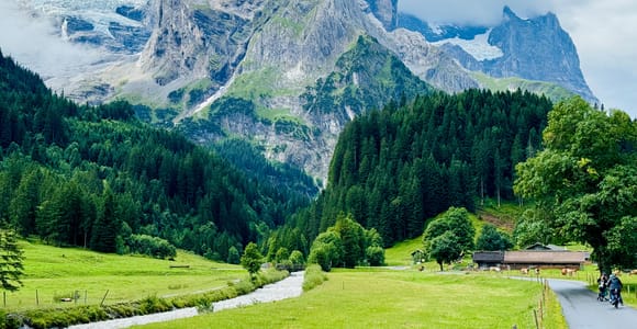Rosenlaui Valley E-bike tour from Interlaken