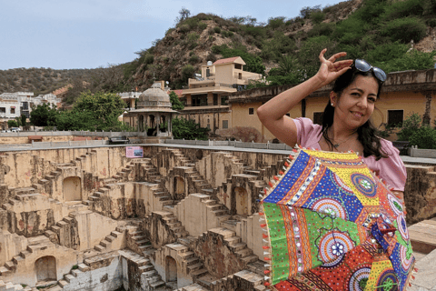 From Delhi; Jaipur Day Trip with TransferCar &amp; Guide + Entrances