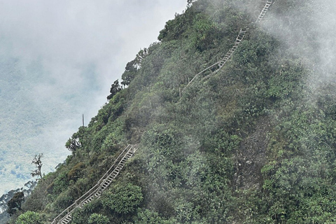 Rwanda 1 Day Mount Sabyinyo Hiking Adventure