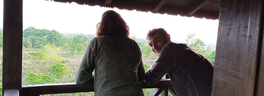 3 Nuits 4 Jours Parc National de Chitwan avec Nuit en Tour