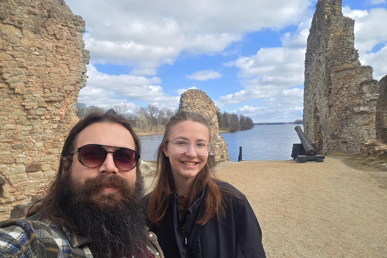 From Riga:Medieval Castles&Legends Tour: Lielvārde & Koknese