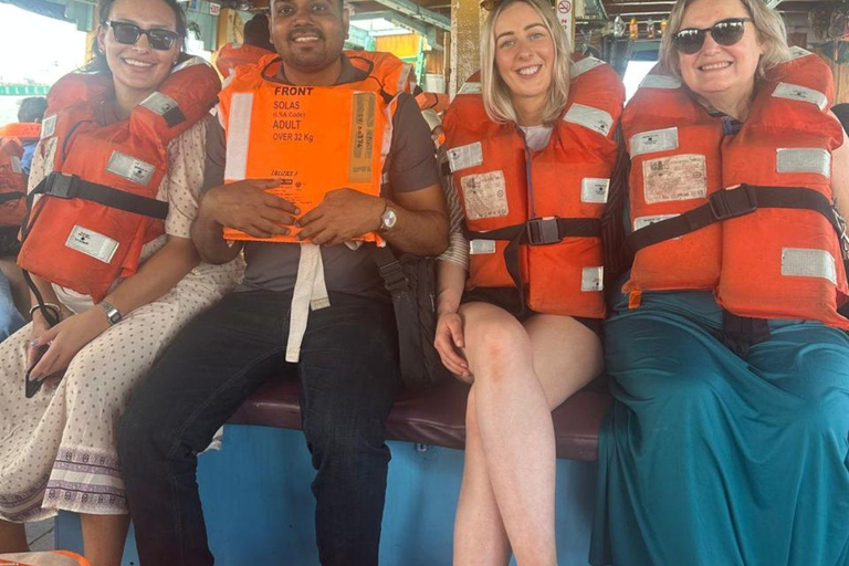 Mumbai: Elephanta Caves, Ferry Ride & Heritage Tour