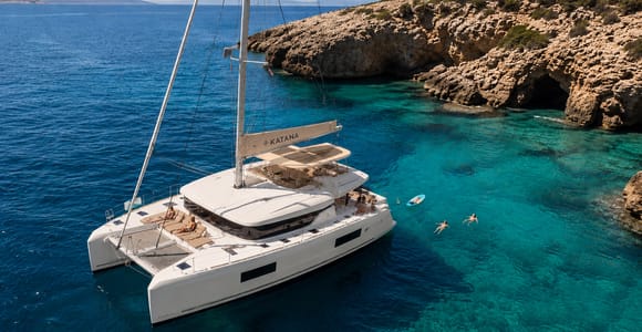 All-Inclusive Luxury Catamaran with Lunch, Drinks & Transfer