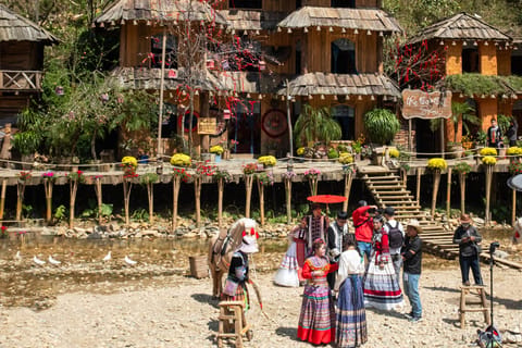 From Hanoi: 3-Day Sapa Tour with Hotel and Village Stay - Image 2