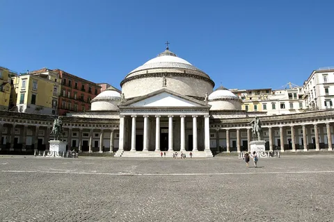 DE NAPOLI: CITY TOUR EM NAPOLI
