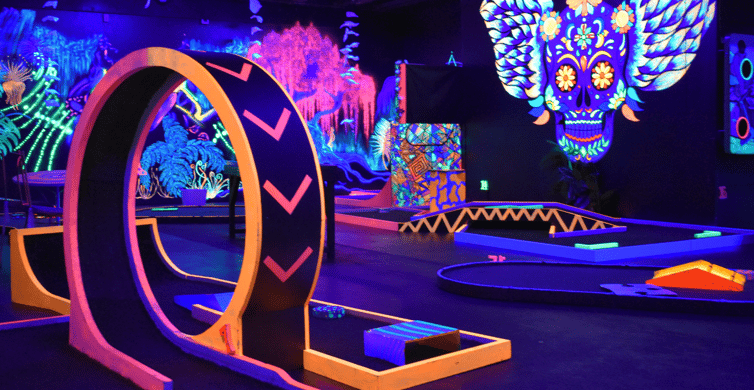 Queenstown: Indoor Putt 'n' Glow Mini Golf