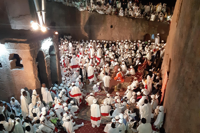 Tour de día completo por las Iglesias de Lalibela y excursión de medio día a Asheten