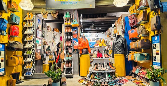 Hoi An: Guided Local Shopping & Craft Tour Tailored to You