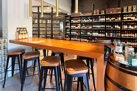 Colonia del Sacramento: Wine Tasting & Empanada Pairing