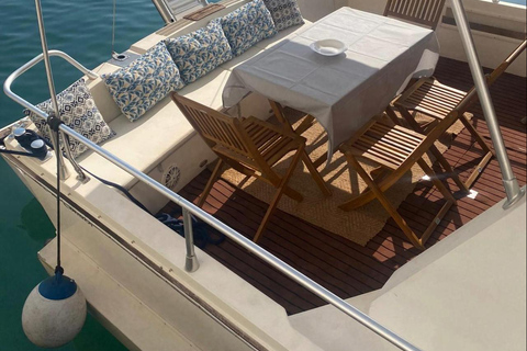 Yacht tour of Cabo de Gata with aperitif included Yacht tour of Cabo de Gata with snack included