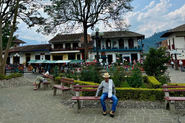 Magiczna wycieczka po farmie kawy z wizytą w mieście Jardín