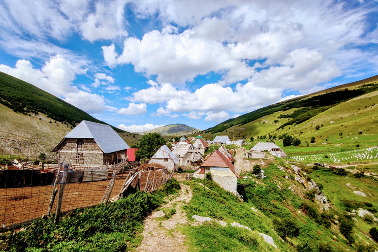Sarajevo: Highlands Path Guided Hike with Lunch