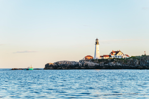 Portland: Sunset Lighthouse Cruise in Casco Bay with Drinks