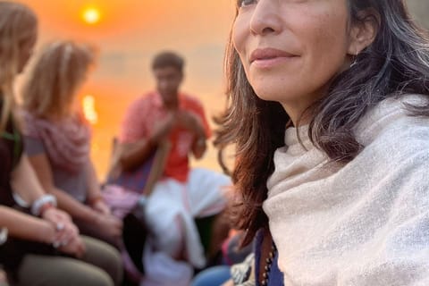 Delhi: Spiritual Musing & Boat Trip with Folk Musician Guide