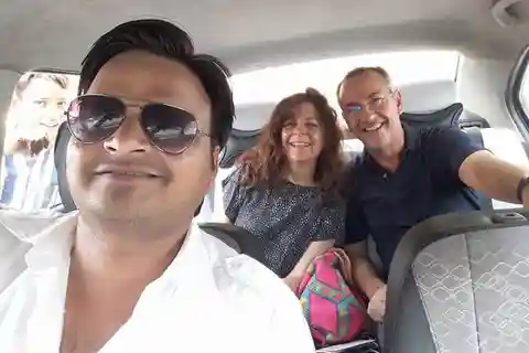 Trasferimento privato dall'aeroporto di Jaipur JAI agli hotel di Jaipur