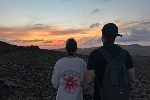 Fuerteventura: Sunset Volcano Walk & Stargazing Tour