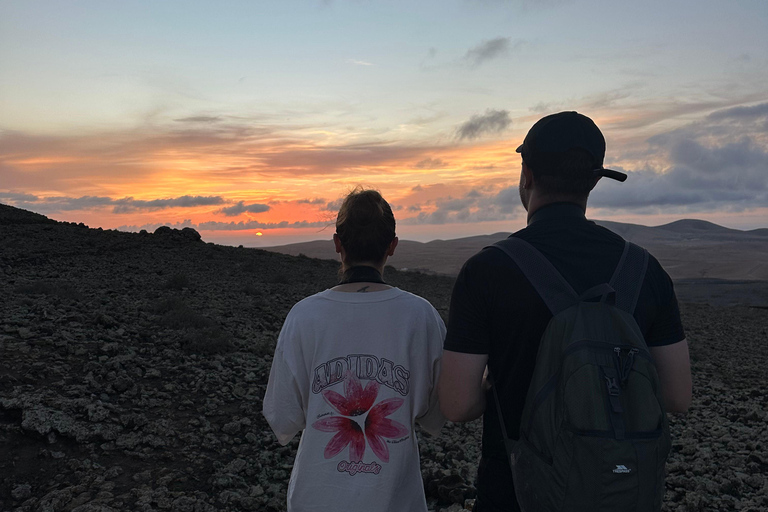 Fuerteventura: Sunset Volcano Walk & Stargazing Tour
